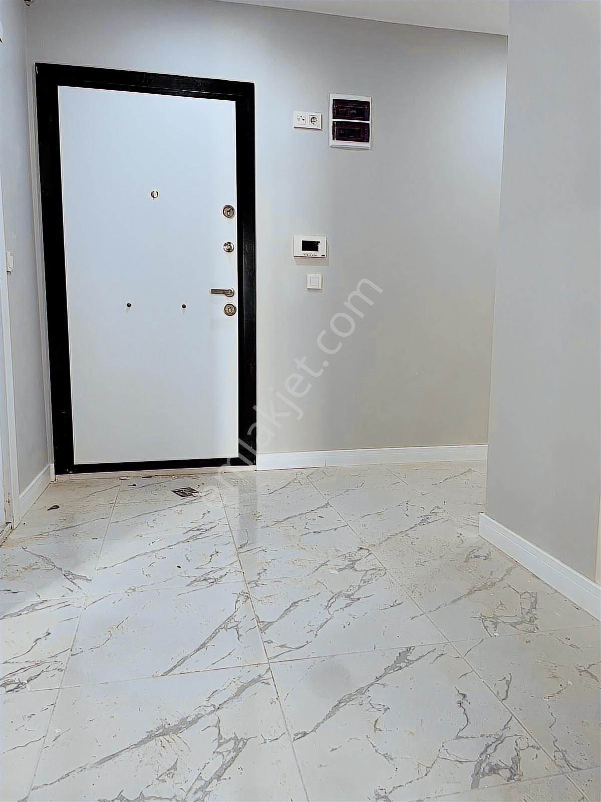 Site İçinde 7/24 Güvenlikli, Kapalı Otoparklı 2+1 Satılık Daire - Görsel 14