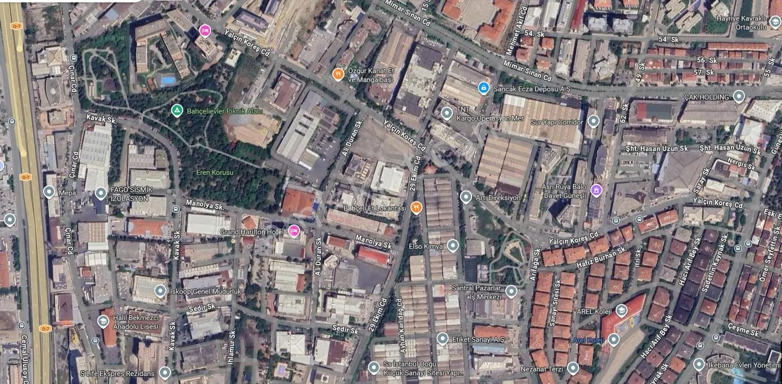 Bahçelievler Yenibosna Merkezde 4.500 M² Ticari İmarlı Arsa