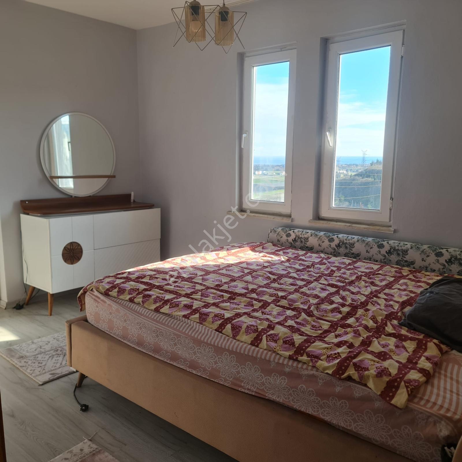 Sultanköyde Deniz Manzaralı 4 Katlı 5+1 Müstakil Satılık Villa - Görsel 39