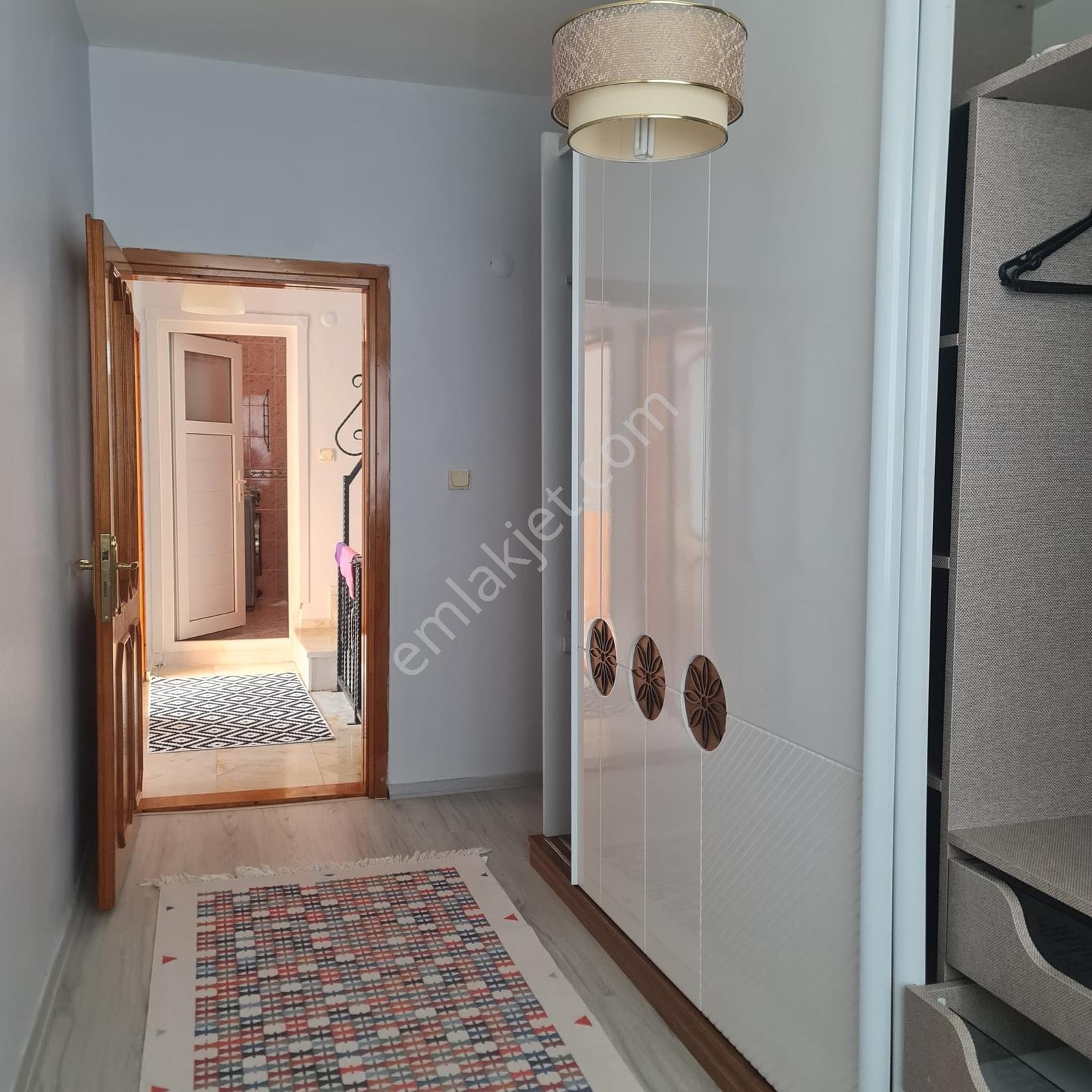 Sultanköyde Deniz Manzaralı 4 Katlı 5+1 Müstakil Satılık Villa - Görsel 41