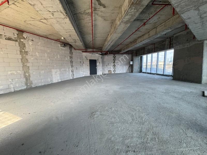 Skyland İstanbul'da 278m2 Kdv Avantajlı Teraslı Satılık Ofis - Görsel 32