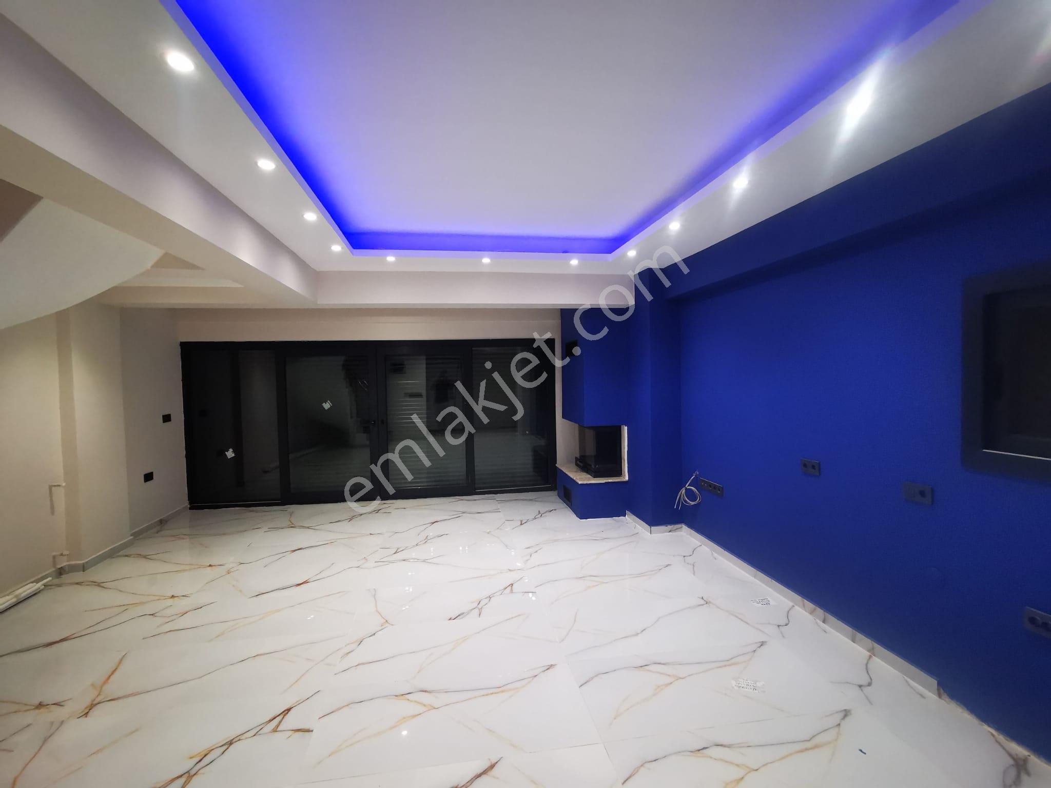 Dikili Çandarlıda Sıfır Deniz Manzaralı 2+1 Satılık Villa - Görsel 2