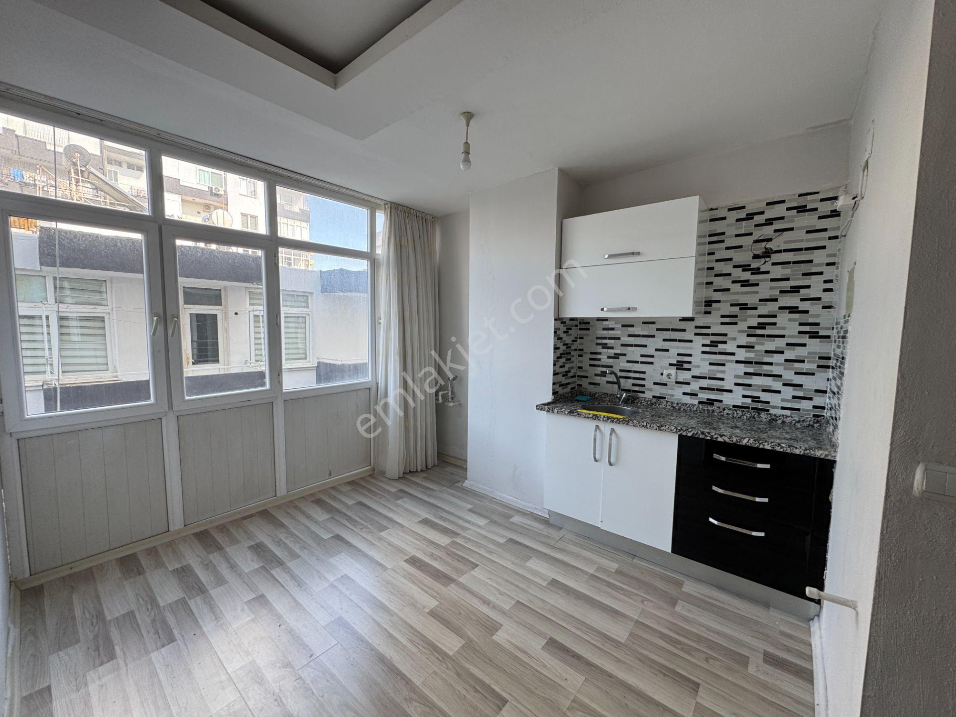 Reşatbey'de 1+1 40 M2 Yatırımlık Satılık Daire&ofis !!kaçmaz Fırsat!! - Görsel 2