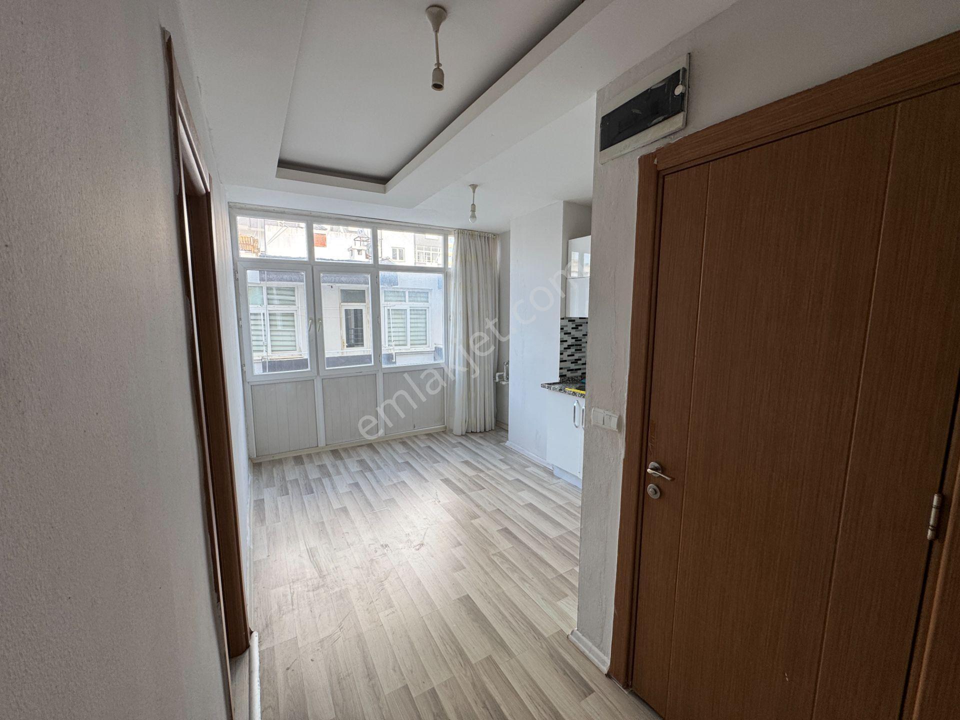 Reşatbey'de 1+1 40 M2 Yatırımlık Satılık Daire&ofis !!kaçmaz Fırsat!! - Görsel 3