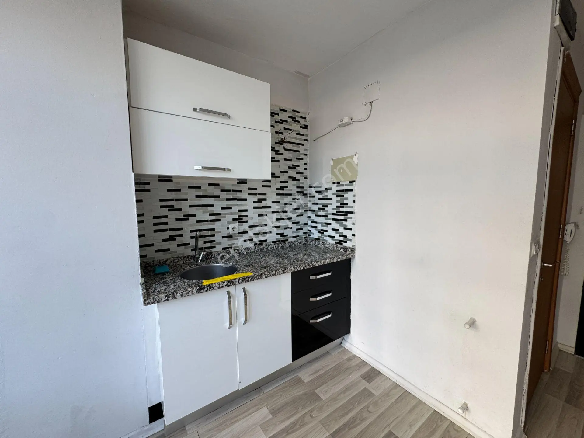 Reşatbey'de 1+1 40 M2 Yatırımlık Satılık Daire&ofis !!kaçmaz Fırsat!! - Görsel 5