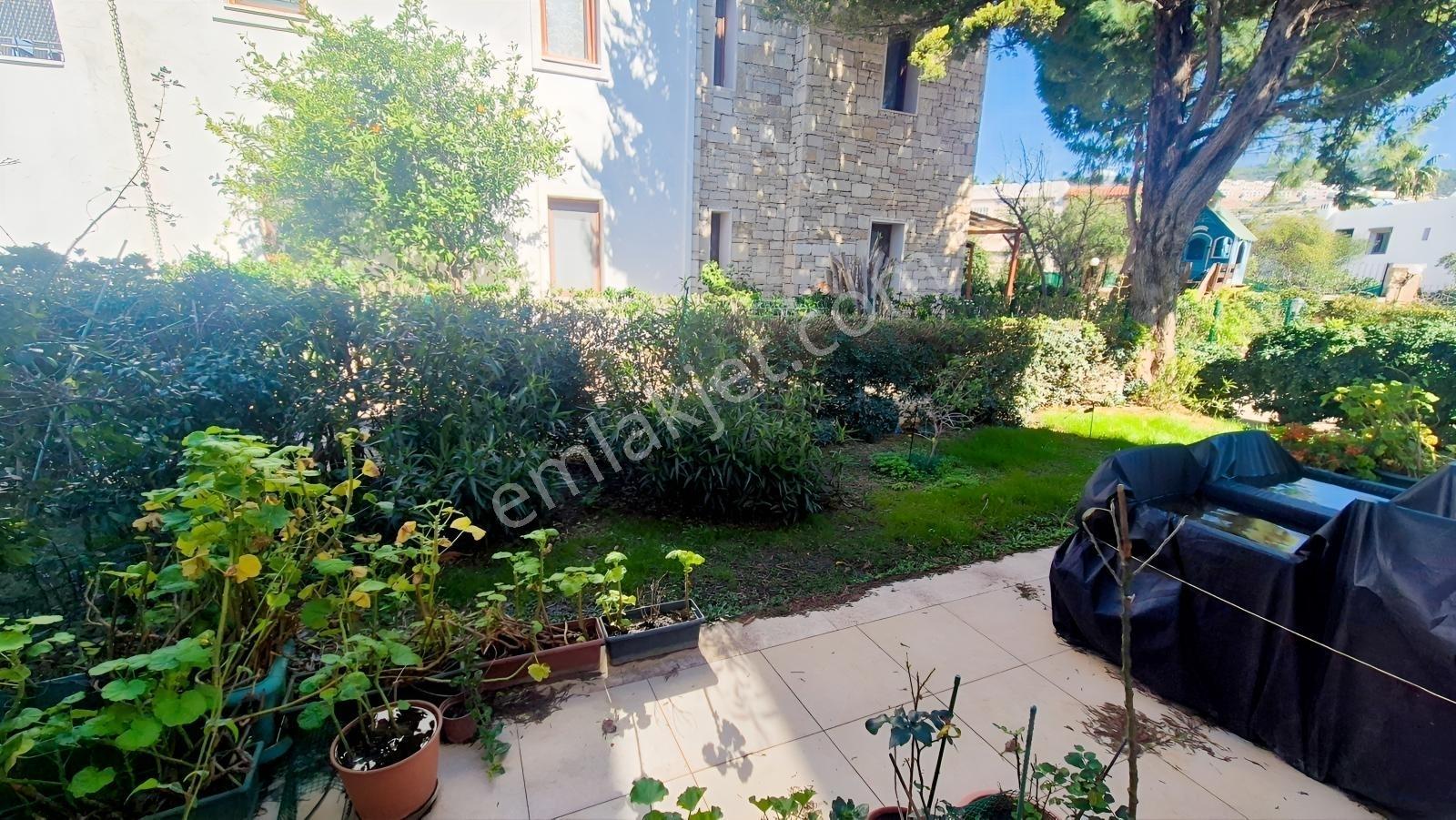 Bodrum Konacık'ta Site İçinde Sezonluk Eşyalı Kiralık Dubleks - Görsel 23