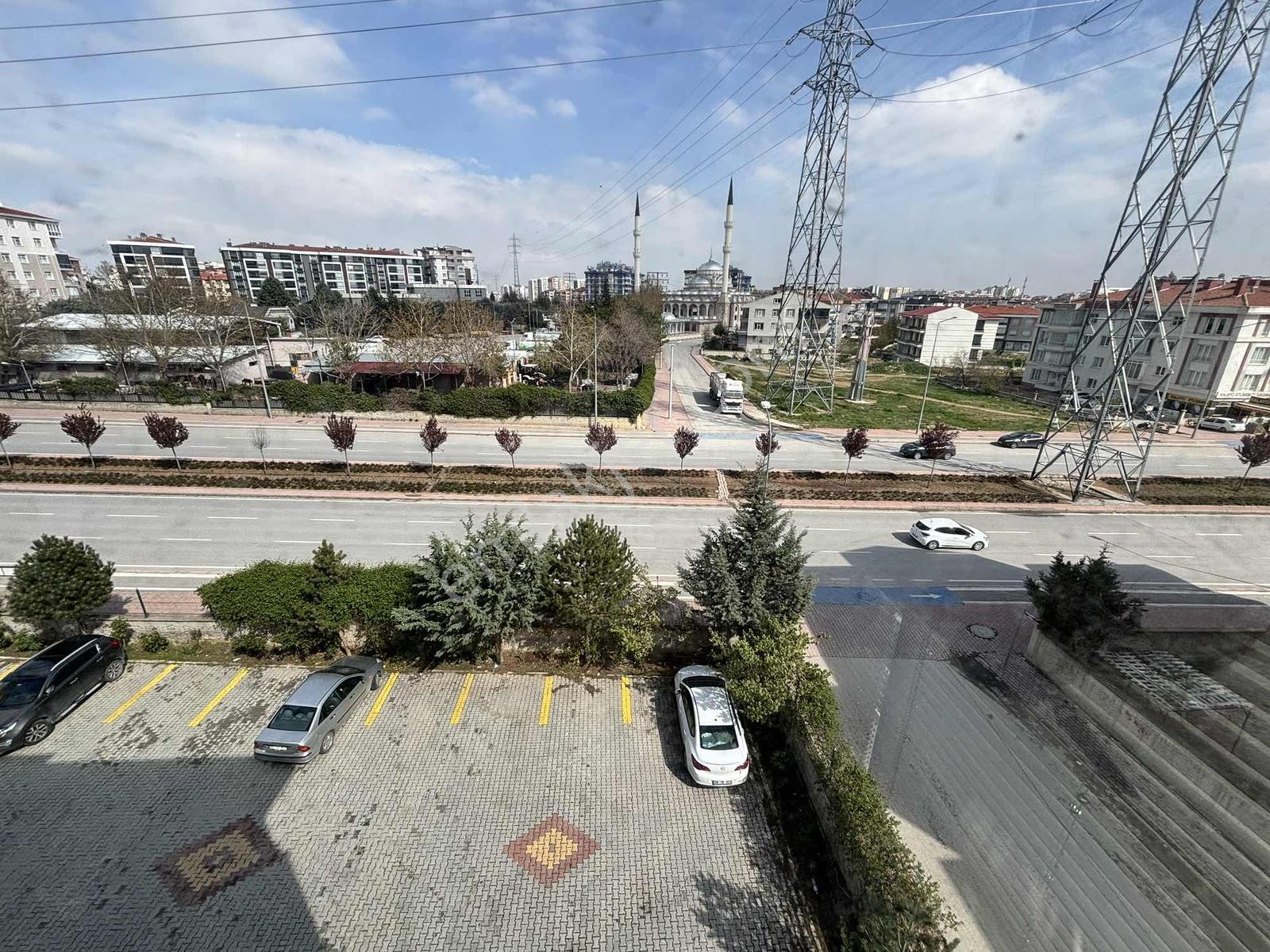 Şems'ten Abdülhamidhan Cd Üzeri Geniş 3+1 Siteiçi Daire - Görsel 11