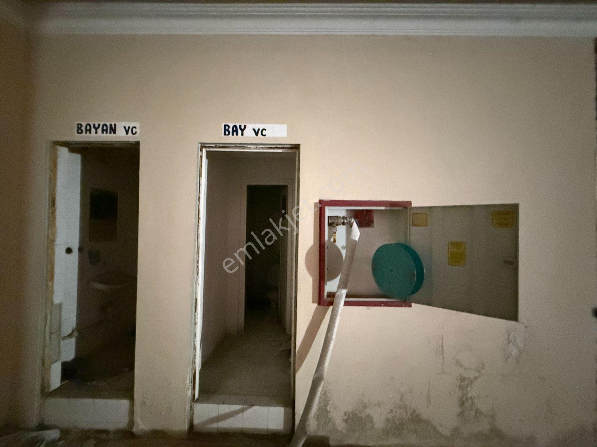 Galleri İş Merkezinde 750 M2 1. Kat Yüksek Tavan Kiralık Ofis/işyeri - Görsel 7