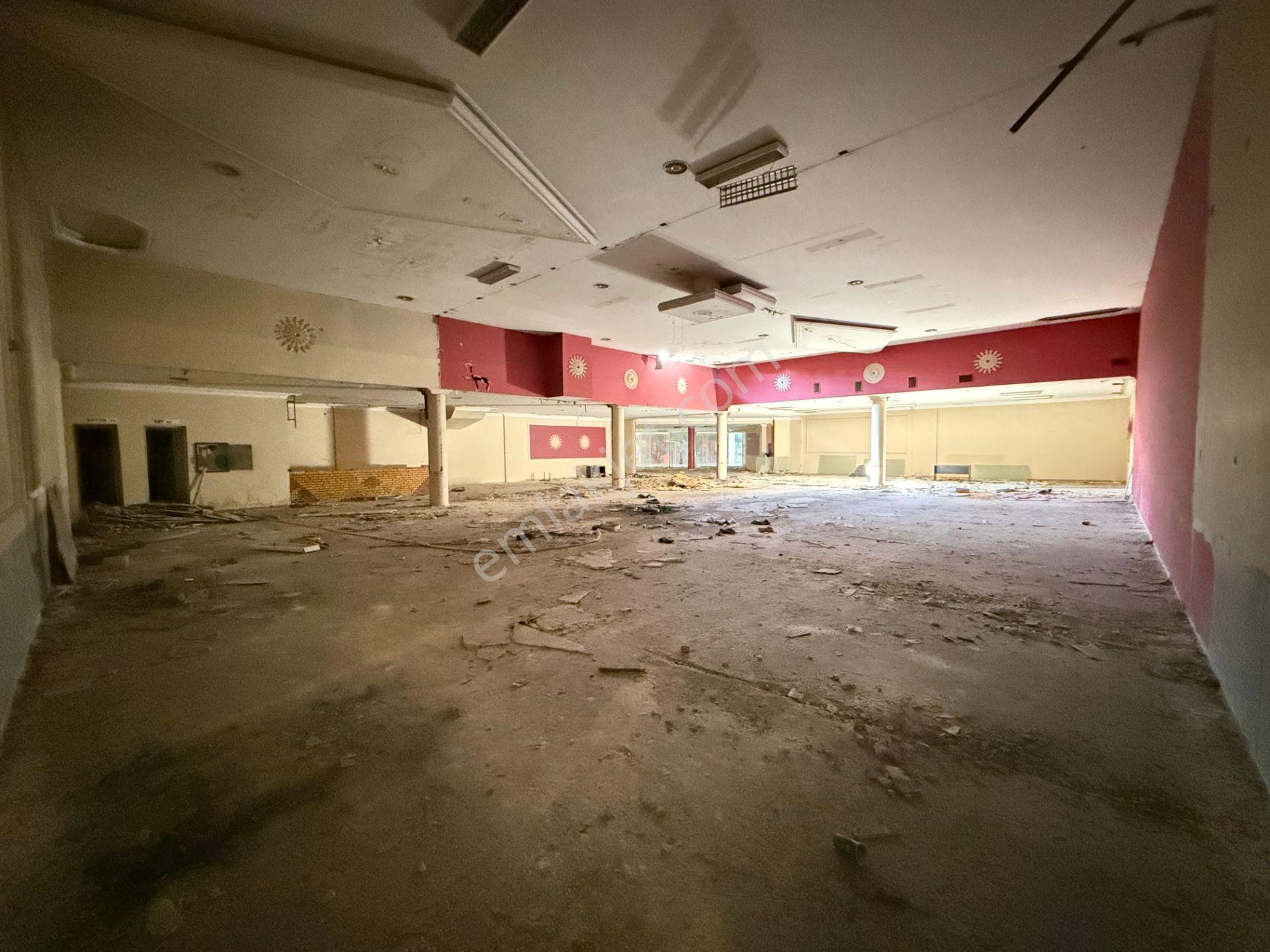 Galleri İş Merkezinde 750 M2 1. Kat Yüksek Tavan Kiralık Ofis/işyeri - Görsel 6