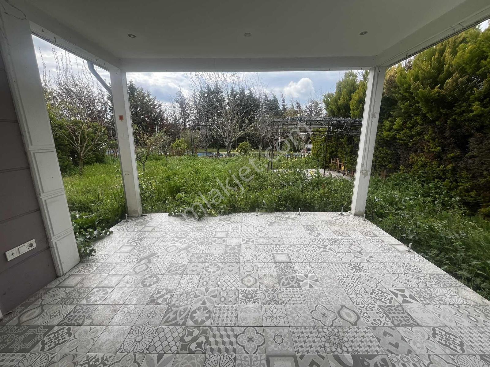 Silivri Marsu Parkta Site İçi Güvenlikli, Bahçeli Lüks Villa - Görsel 9