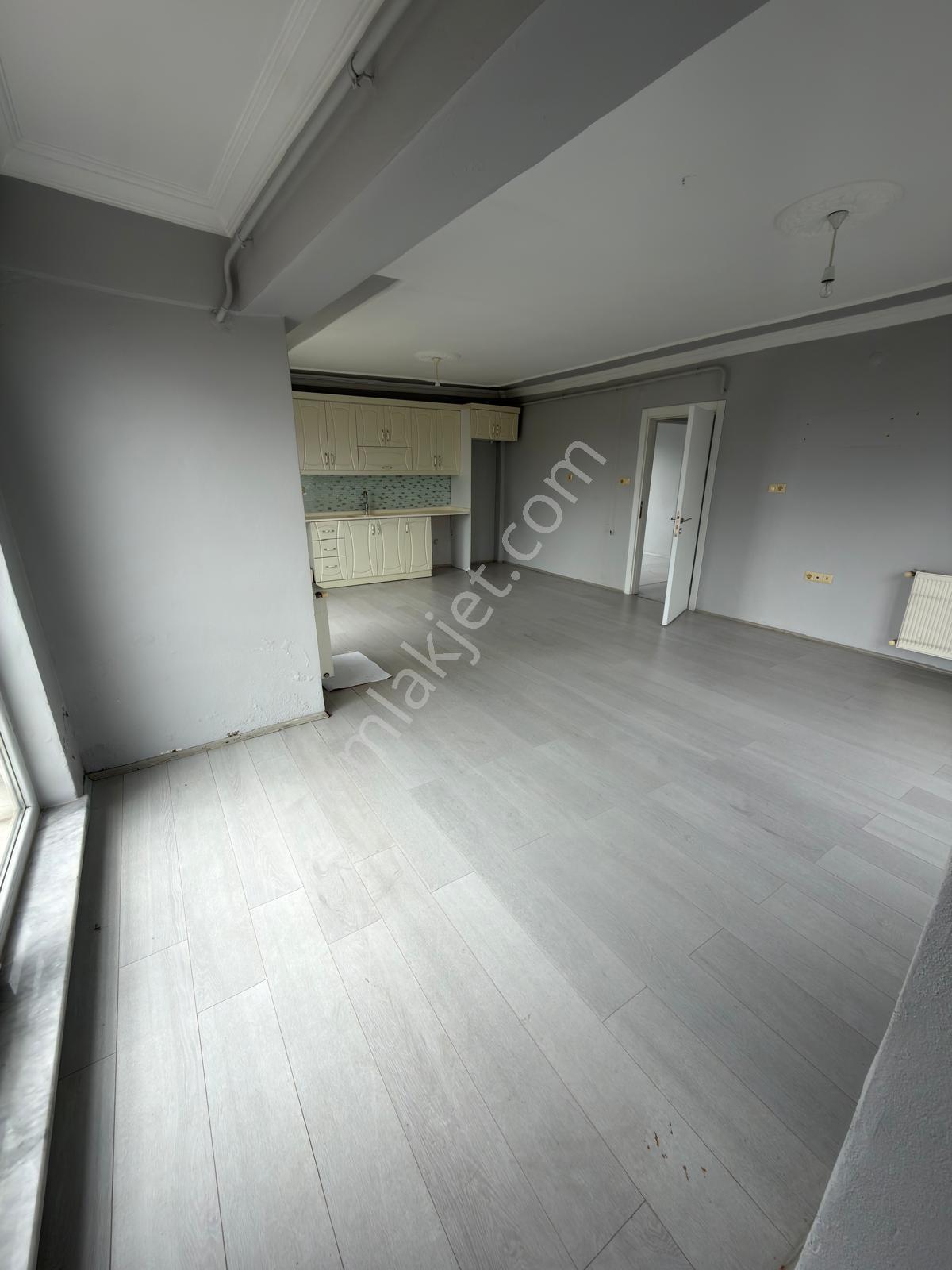 Adapazarı Güneşler Mahallesinde Geniş Ve Ferah 2+1 Kiralık Daire - Görsel 5