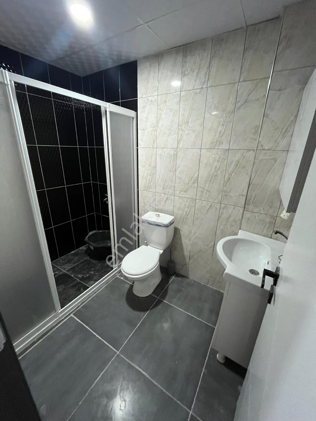 Merkezde 1+1 Eşyalı -- Kiracılı Satılık Daire -- Burcu Emlaktan - Görsel 7