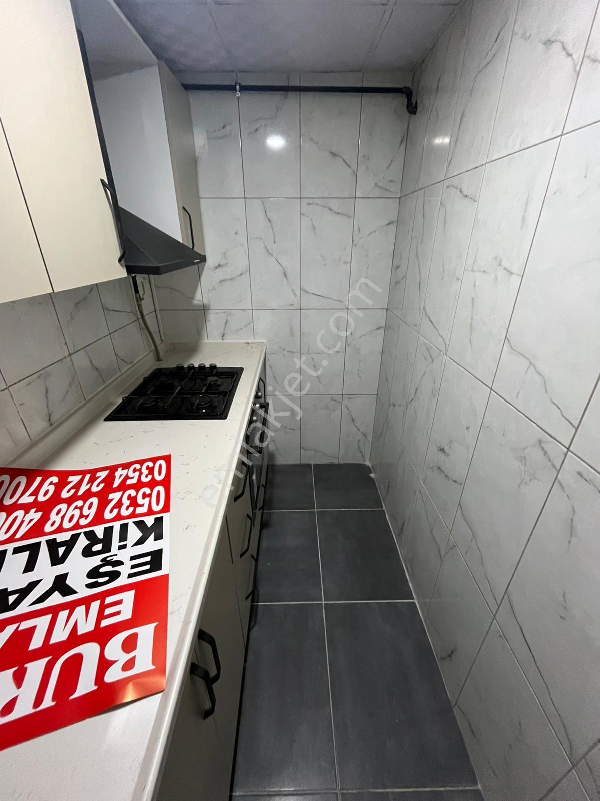 Merkezde 1+1 Eşyalı -- Kiracılı Satılık Daire -- Burcu Emlaktan - Görsel 3