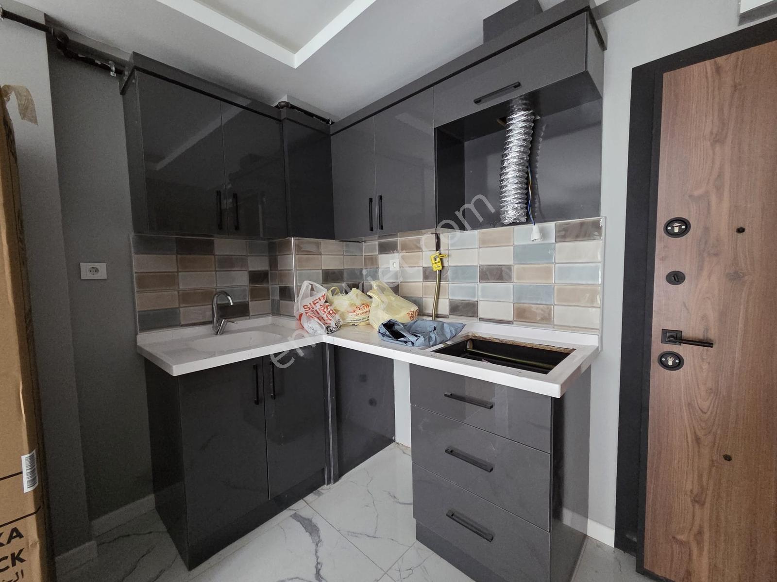 Mir'den Gop'da Sevgi Hst. Arkası Sıfır 1+1 Kiralık Eşyalı Daire - Görsel 35