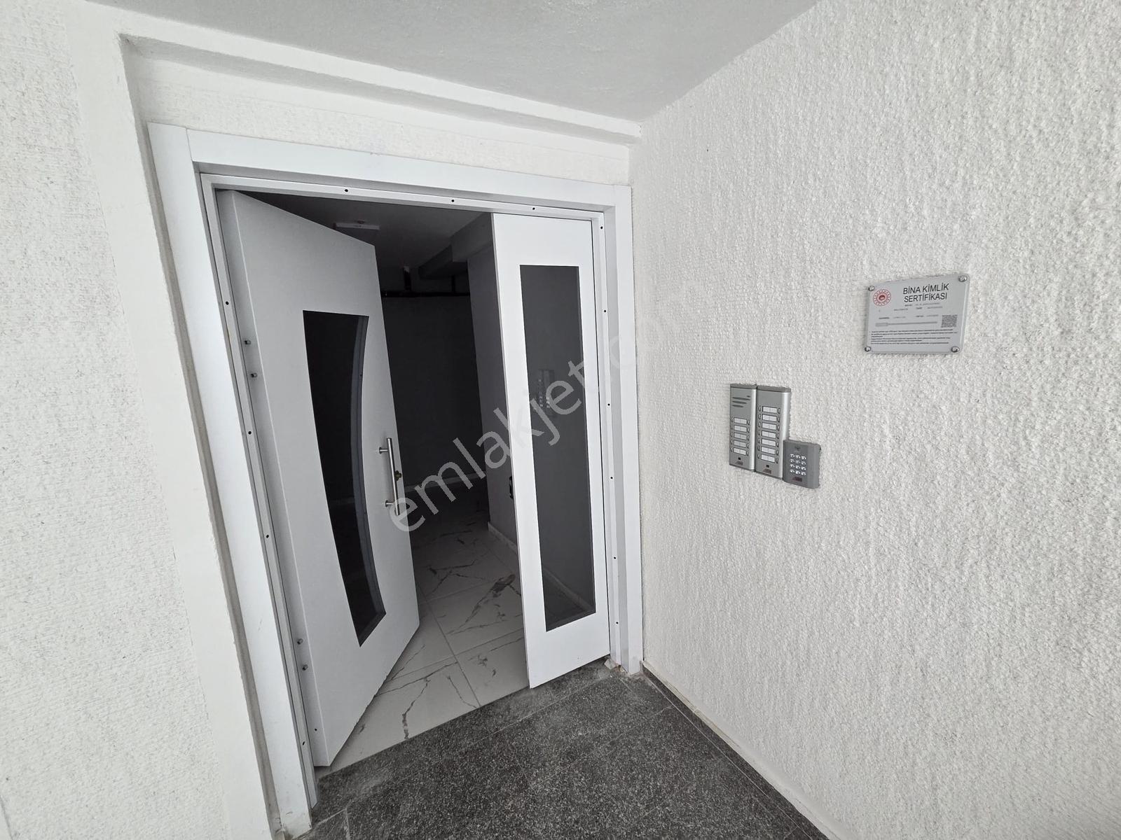 Mir'den Gop'da Sevgi Hst. Arkası Sıfır 1+1 Kiralık Eşyalı Daire - Görsel 35