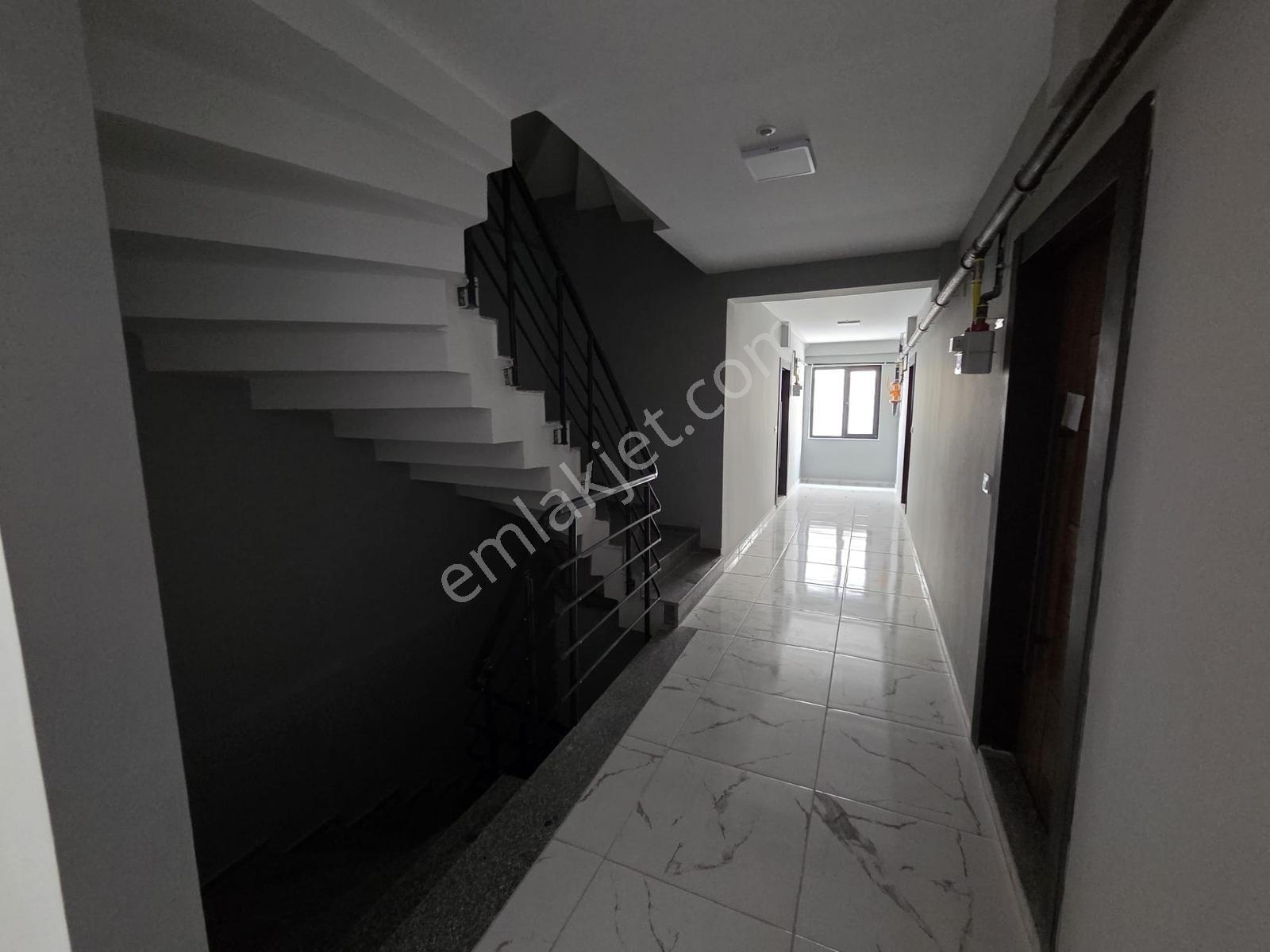 Mir'den Gop'da Sevgi Hst. Arkası Sıfır 1+1 Kiralık Eşyalı Daire - Görsel 6