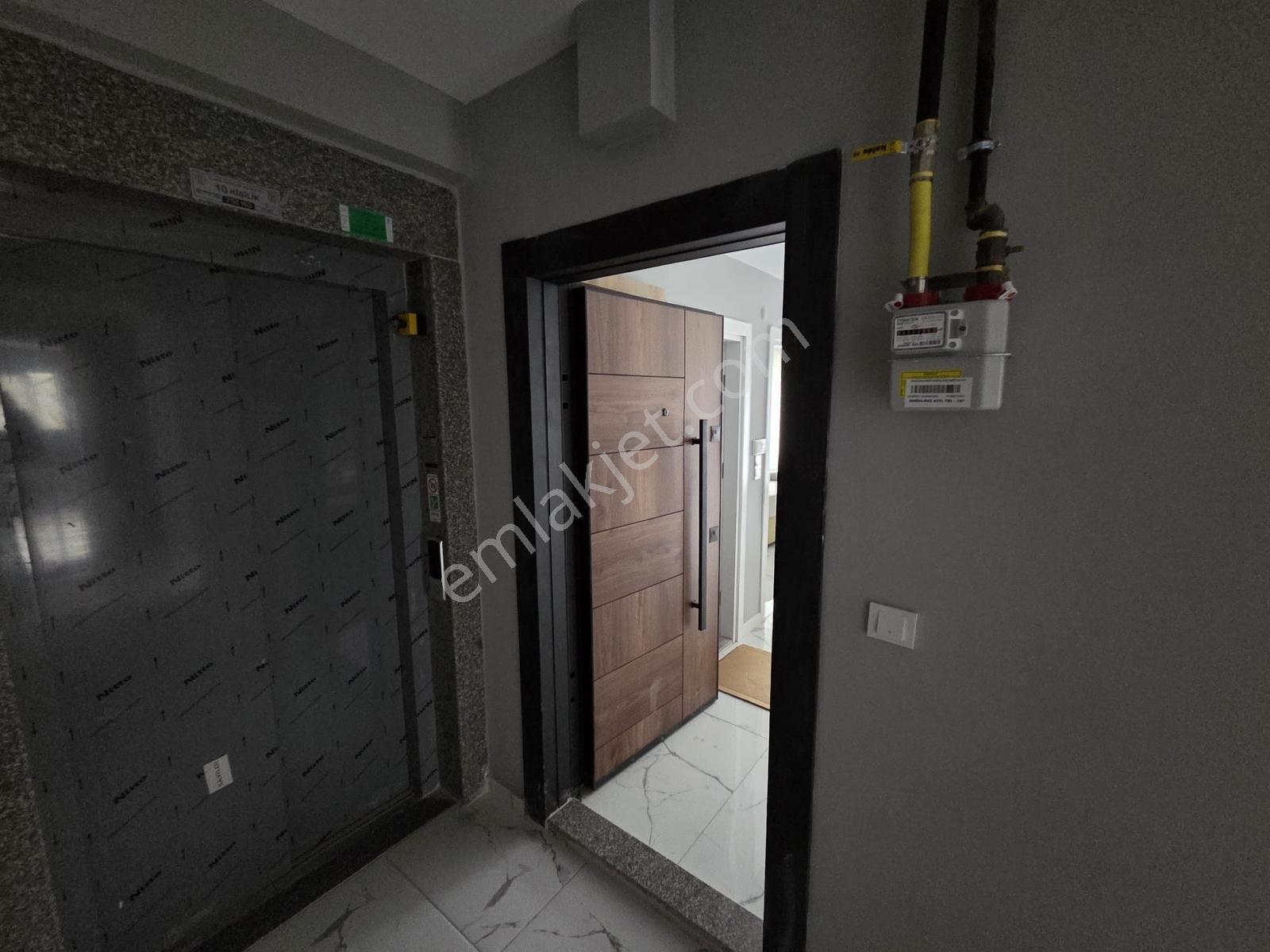 Mir'den Gop'da Sevgi Hst. Arkası Sıfır 1+1 Kiralık Eşyalı Daire - Görsel 22