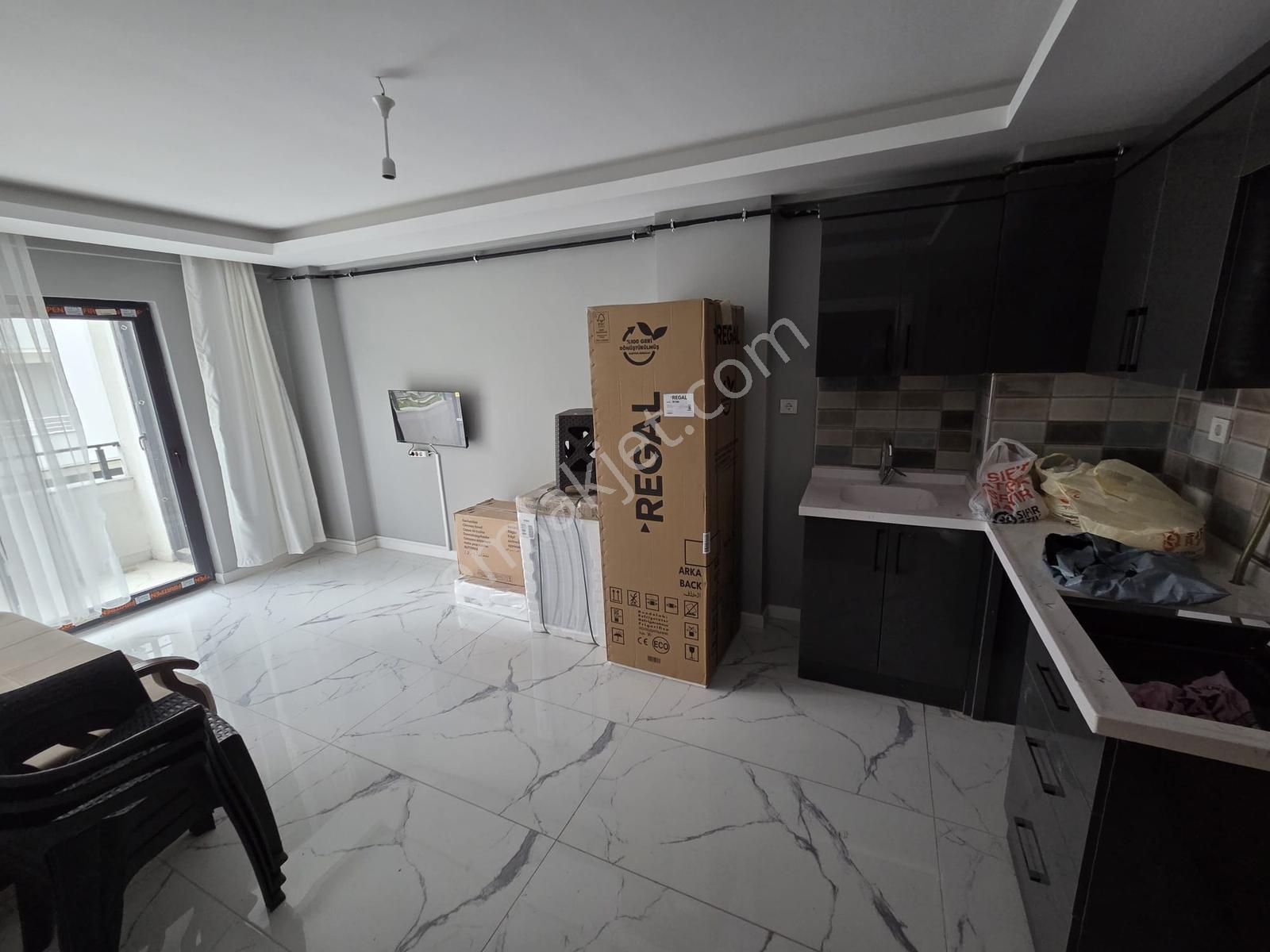 Mir'den Gop'da Sevgi Hst. Arkası Sıfır 1+1 Kiralık Eşyalı Daire - Görsel 13