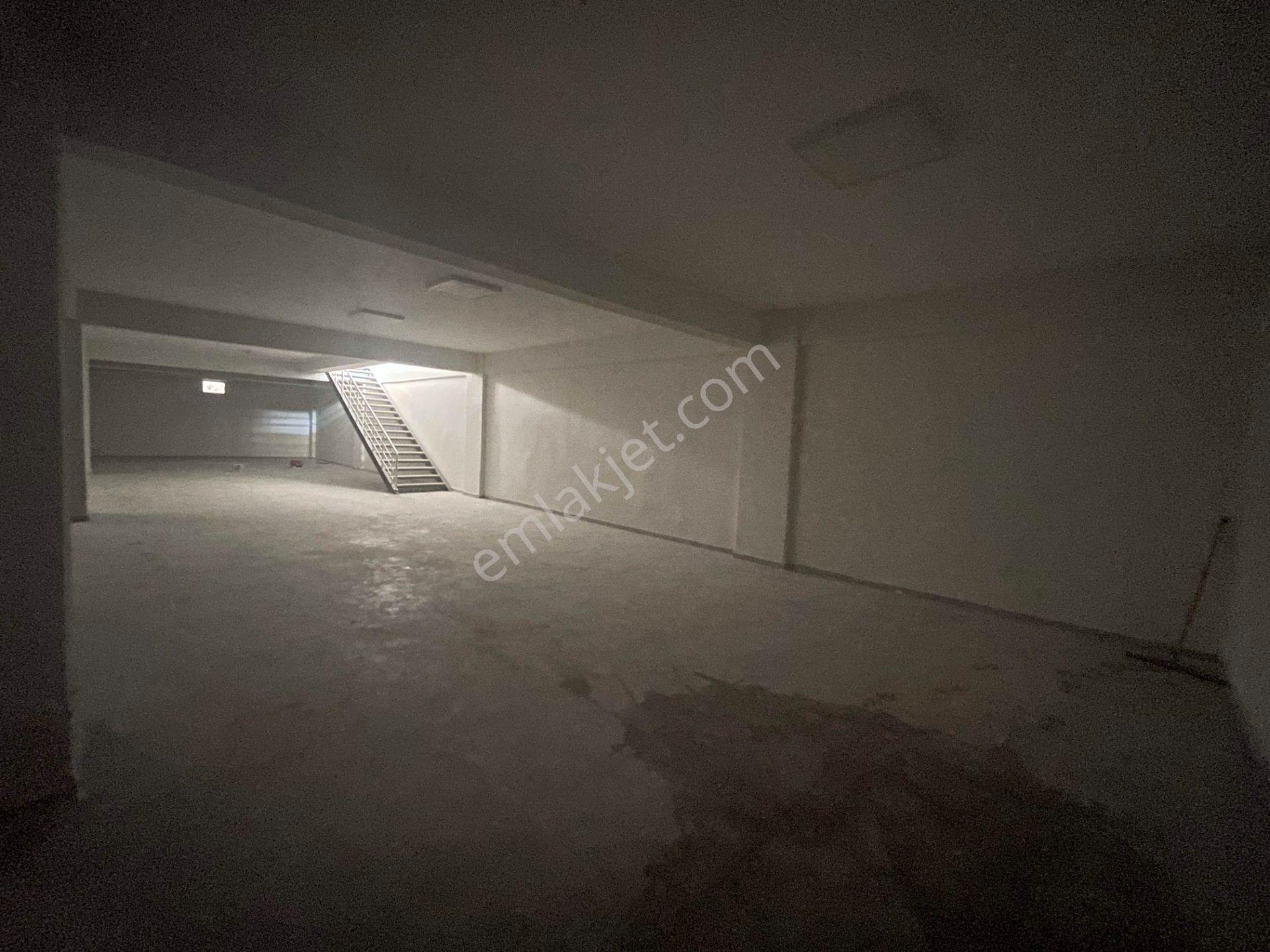 Sahibinden Ana Cadde Üzeri 450 M² 3 Katlı İskanlı Ticari Dükkan - Görsel 20