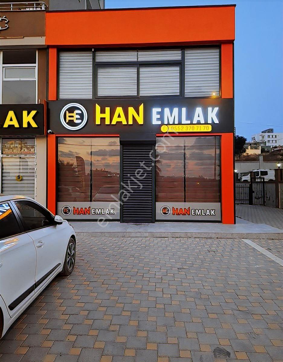 Çatalan Caddesi Üzerinde Köşe Başı İşyeri & Dükkan
