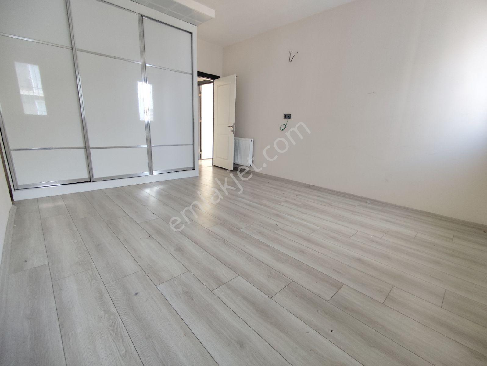 Aydınlar Mahallesi Site İçerisinde 3+1 Kiralık Daire - Görsel 23