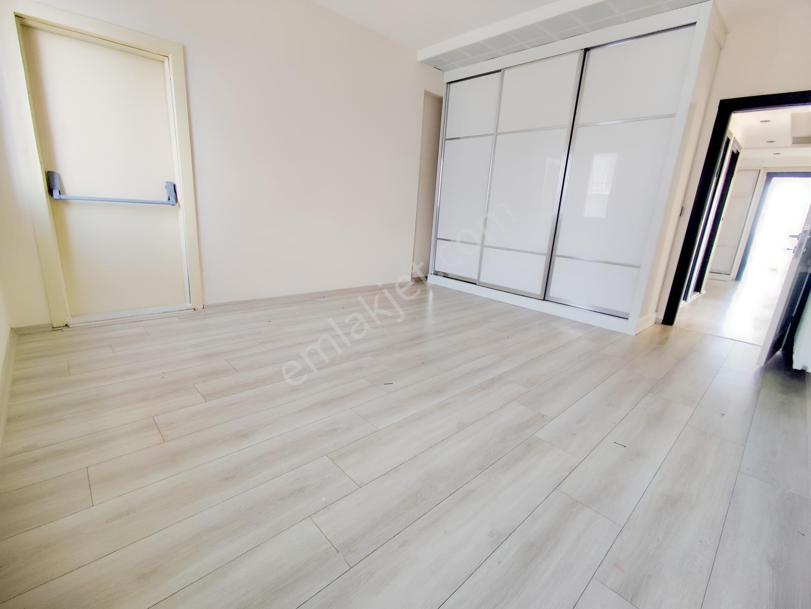 Aydınlar Mahallesi Site İçerisinde 3+1 Kiralık Daire - Görsel 14