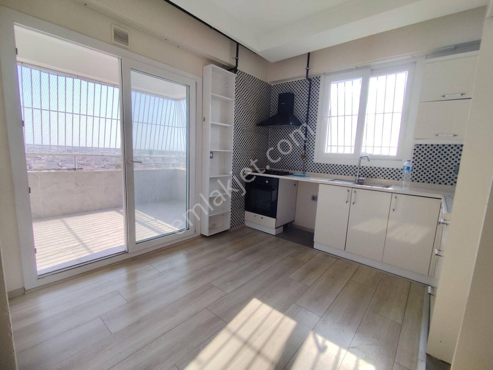 Aydınlar Mahallesi Site İçerisinde 3+1 Kiralık Daire - Görsel 2