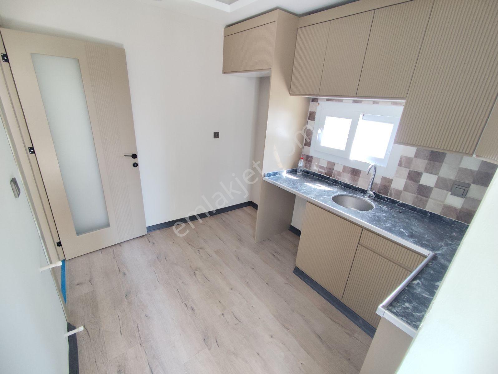 Merkezi Lokasyonda Bulvar Üzerinde Kiralık 2+1 Daire - Görsel 3