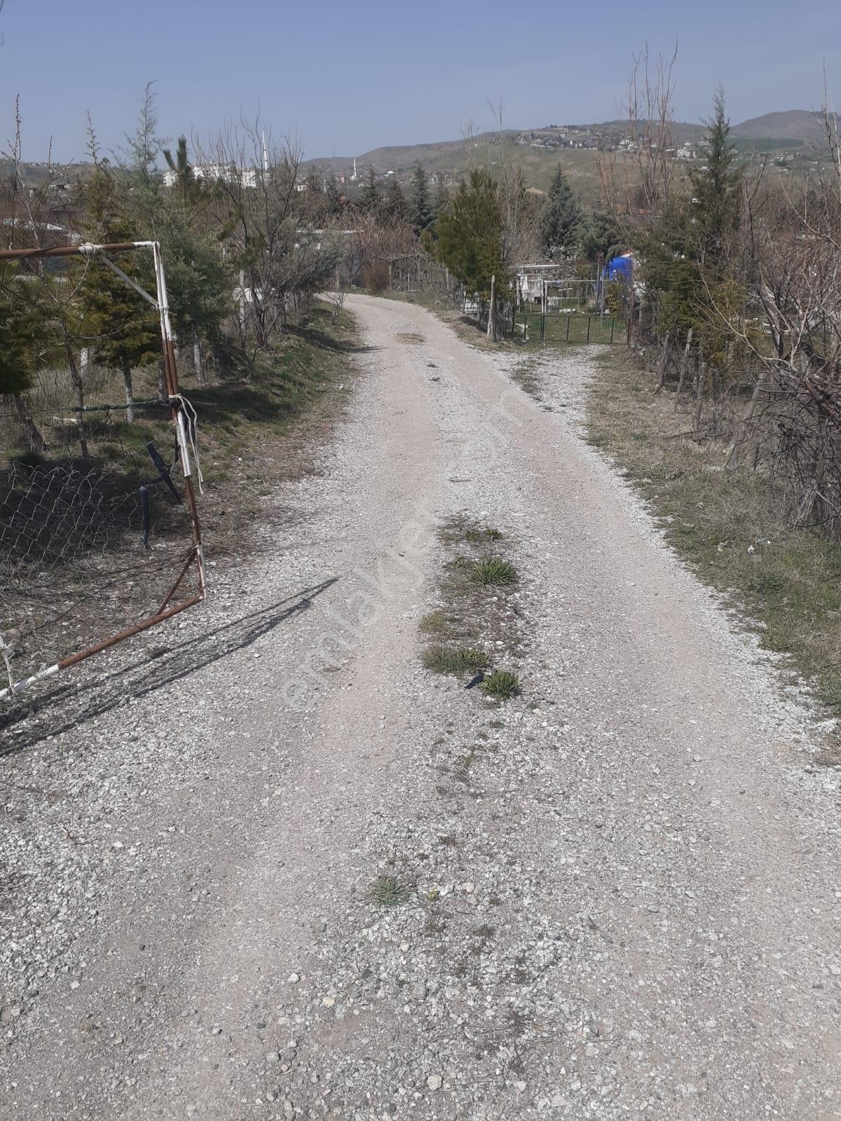Arslan Emlak'tan Yakacıkta Kiralık 1500m2 Yolu Teli Mevcut Arsa - Görsel 7