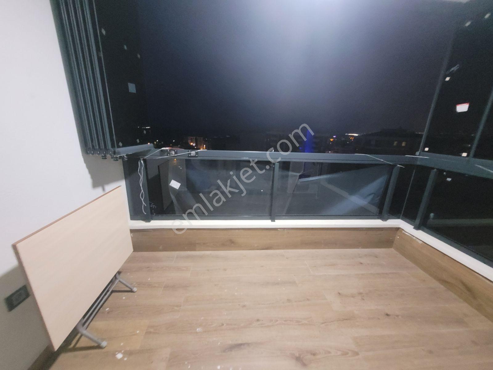 25.000 Tl Kiracılı Deniz Manzaralı Lüks Eşyalı Satılık 1+1 Daire - Görsel 21