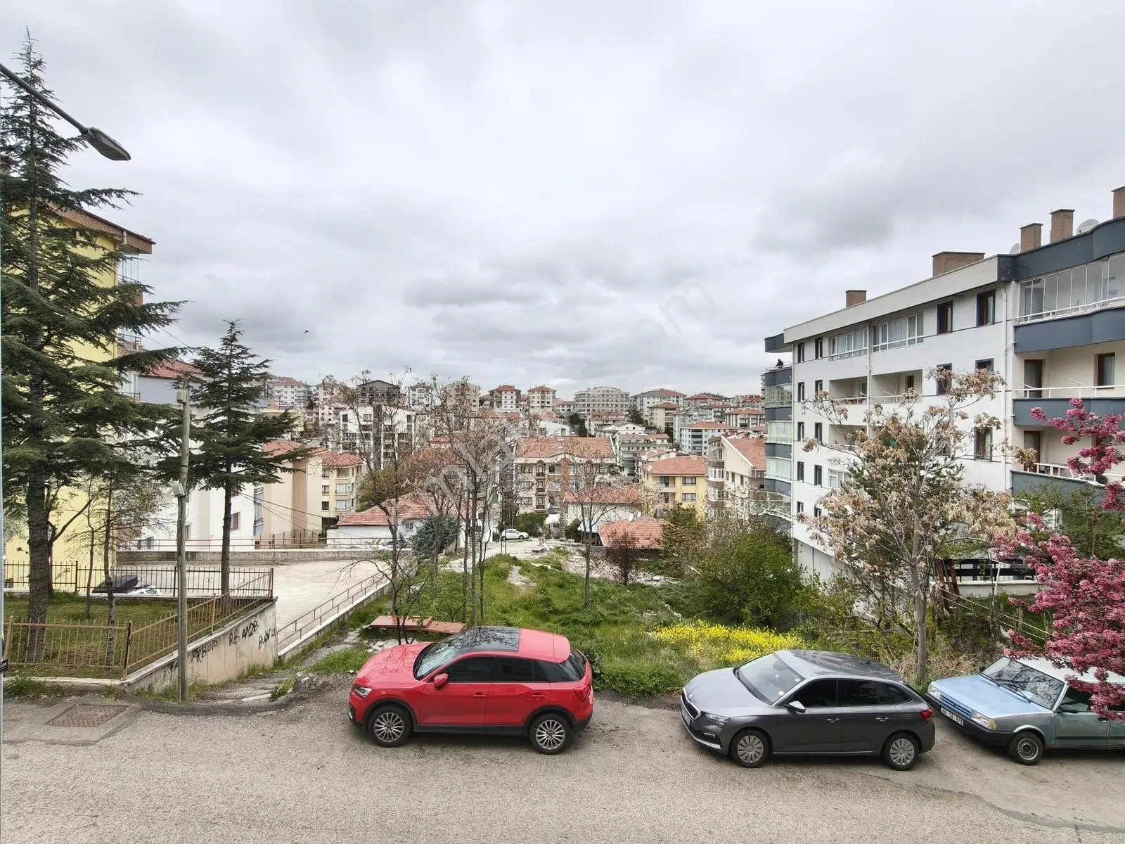 Lizbon Cad.yakını/katta/bağımsız Salon/ön Cephe/fırsat 3+1