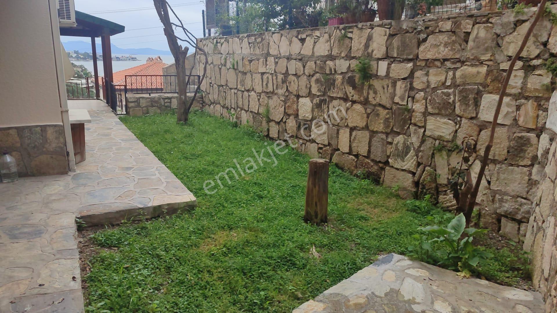 Güllük'te Deniz Manzaralı Sezonluk (105 Gün) Kiralık Bahçe Katı - Görsel 19