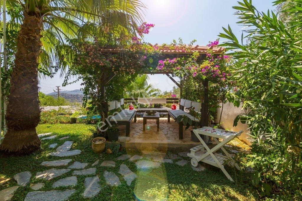 Kalkan Körderede Geniş Bahçeli, Deniz Manzaralı Müstakil Villa - Görsel 4