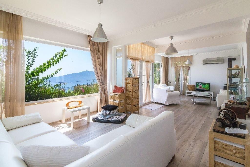 Kalkan Körderede Geniş Bahçeli, Deniz Manzaralı Müstakil Villa - Görsel 20