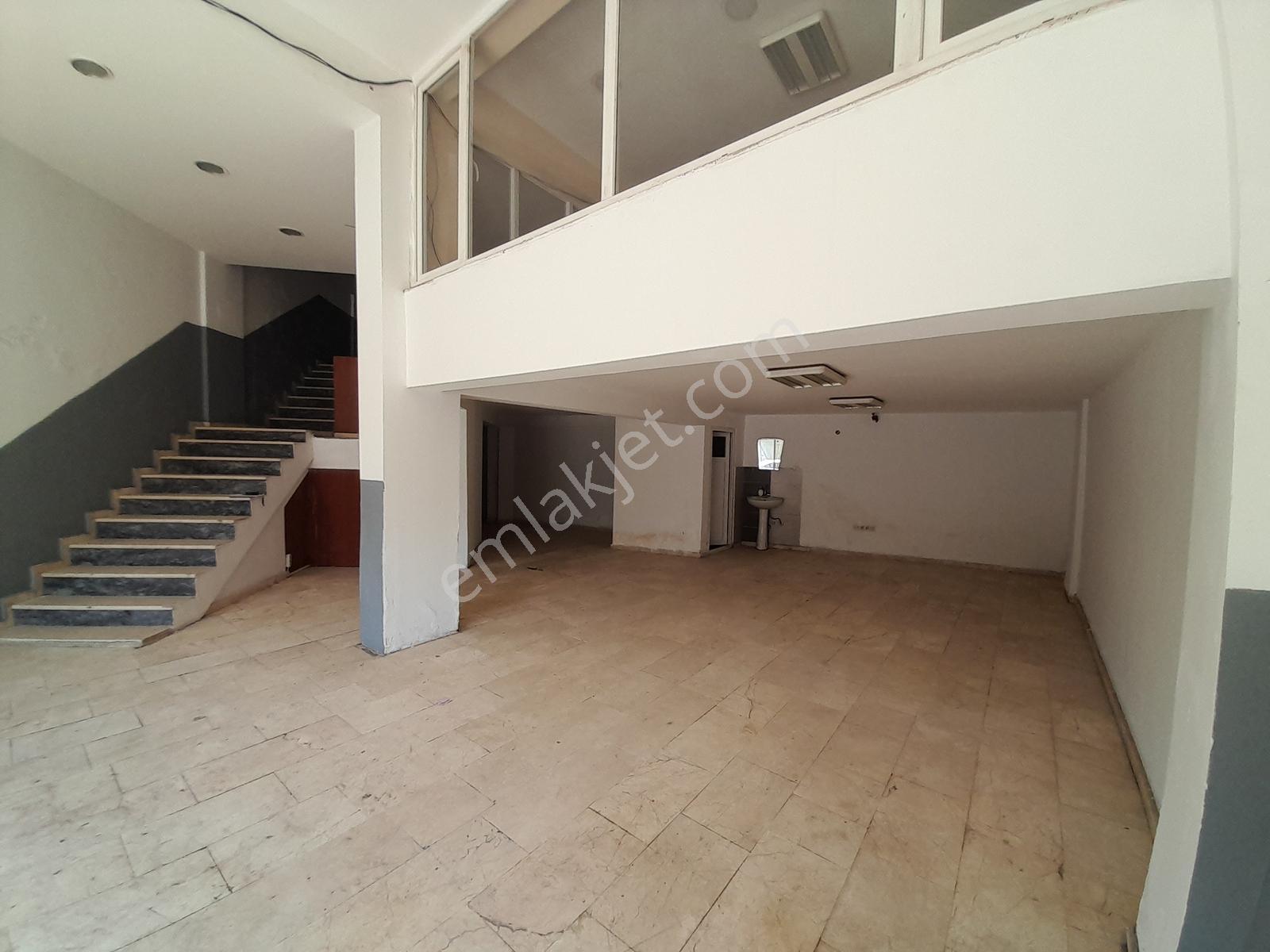 Arifiye / Hanlıköy Merkez - Artvin Sanayinde Kiralık Dükkan - Görsel 3