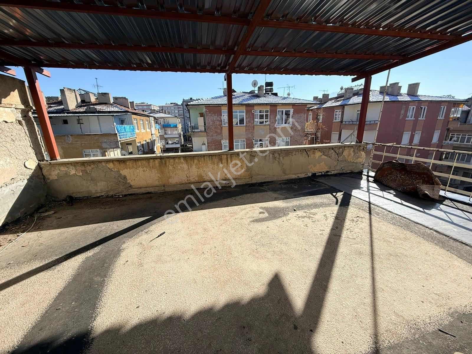 Kayseri Form Avm Yakınında Full Eşyalı Satılık Çift Teraslıdaire - Görsel 12