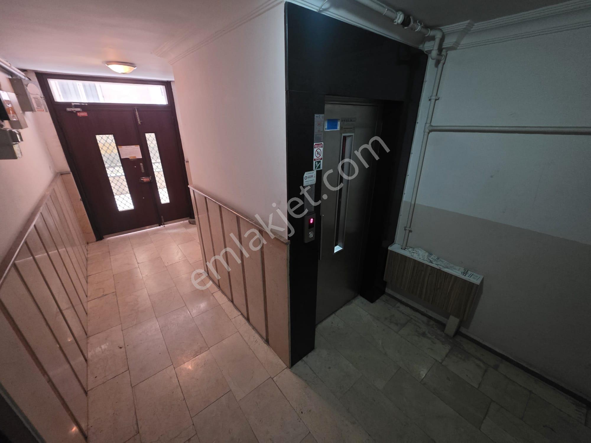 Siyavuşpaşa Caddesine Yakın 1+1 Giriş 2014 Yapımı Satılık Daire - Görsel 19