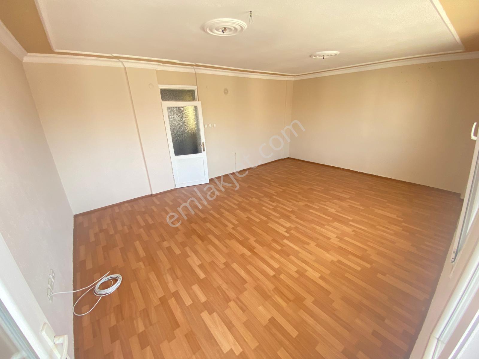 Acil Buca Şirinyer Merkez Yakını 2+1 95m2 Ayrı Mutfak Kiralık Daire - Görsel 3