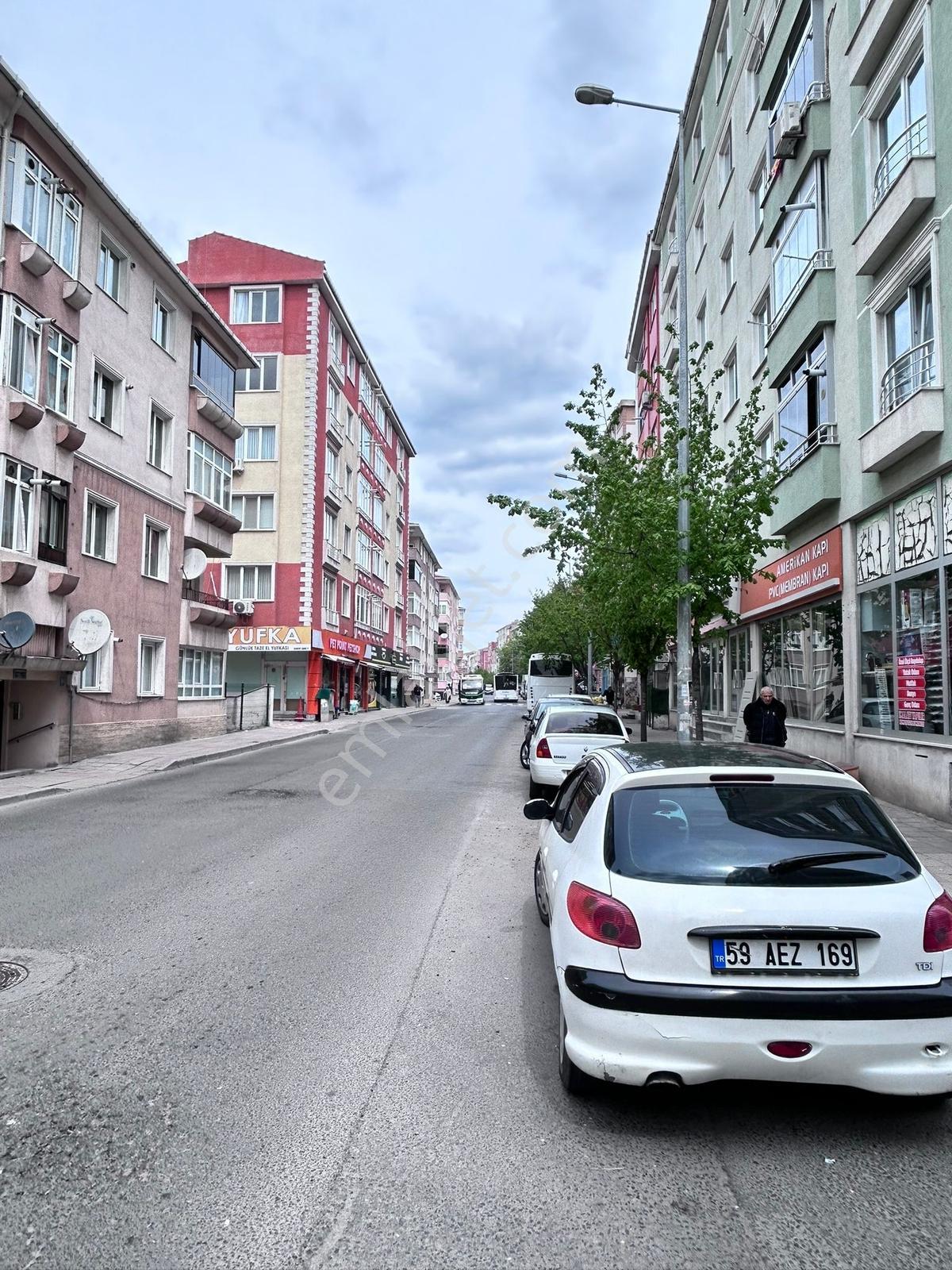 Reşadiye Askent Caddesinde Kapalı Otoparklı 3+1 Kiralık Daire - Görsel 18