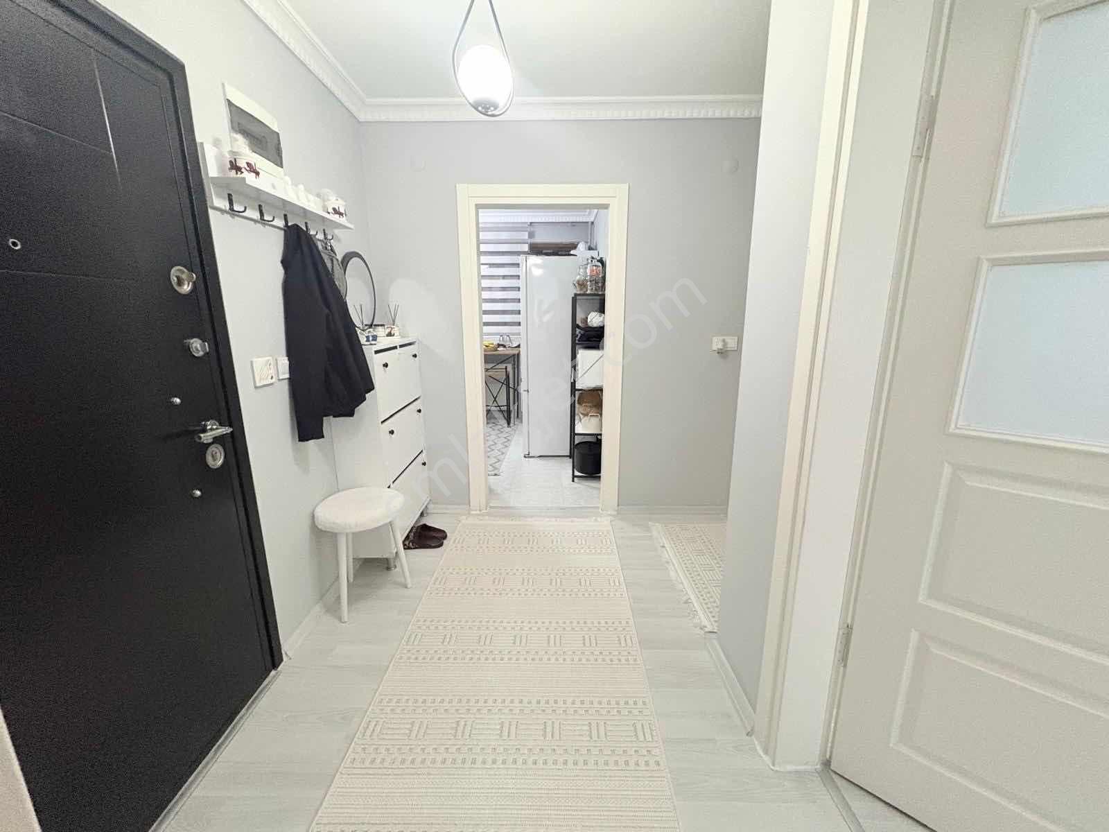 Bülent Yılmazdan 9 Yaşında 75.yıl Mah 2+1 90m² Satılık Bahçekatı - Görsel 7
