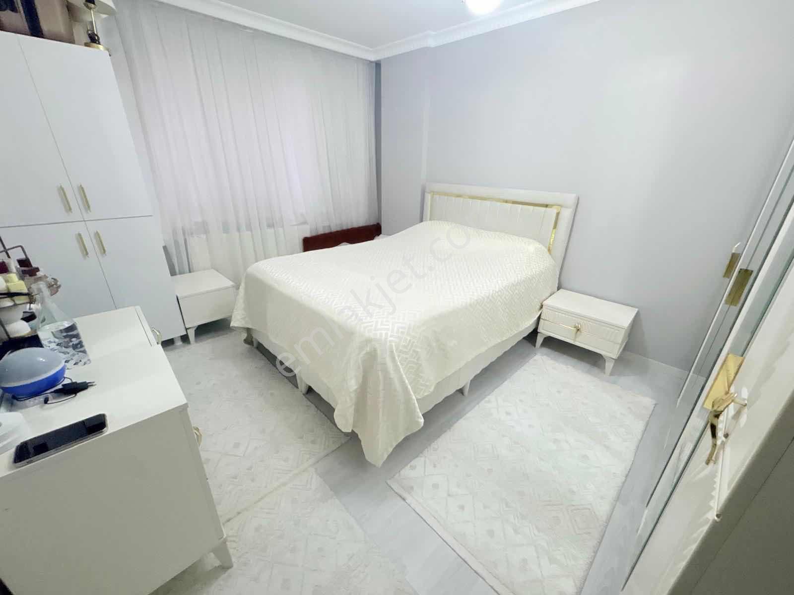 Bülent Yılmazdan 9 Yaşında 75.yıl Mah 2+1 90m² Satılık Bahçekatı - Görsel 17
