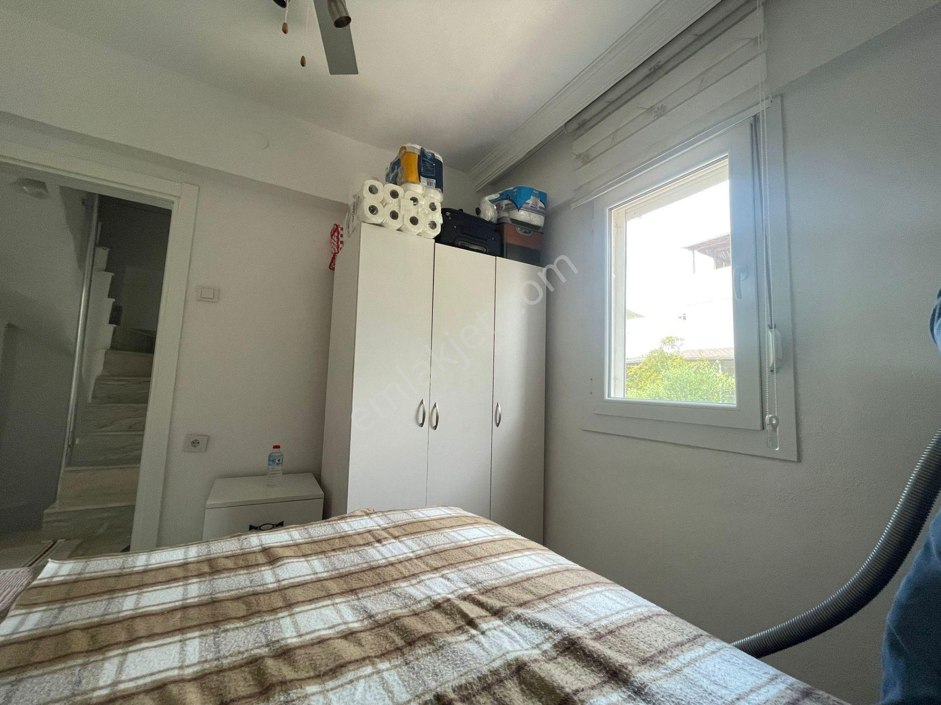 Kumkent Sitesinde Full Deniz Manzaralı Bahçeli 3+1 İkiz Villa - Görsel 29