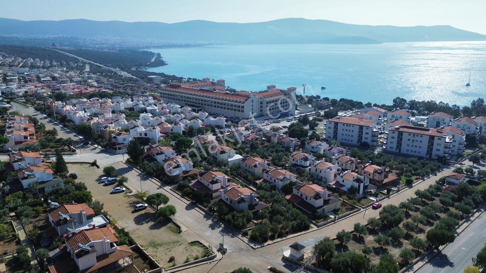 Kumkent Sitesinde Full Deniz Manzaralı Bahçeli 3+1 İkiz Villa - Görsel 2