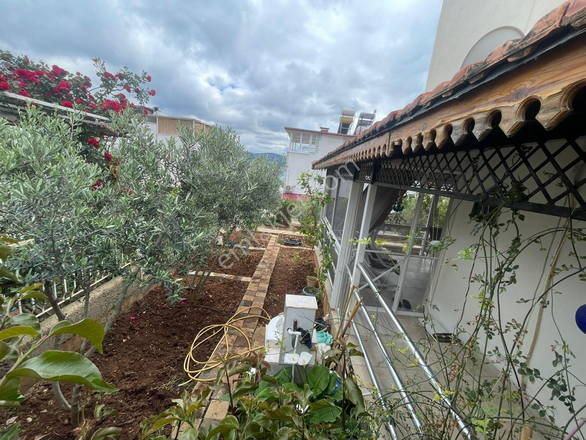 Kumkent Sitesinde Full Deniz Manzaralı Bahçeli 3+1 İkiz Villa - Görsel 8