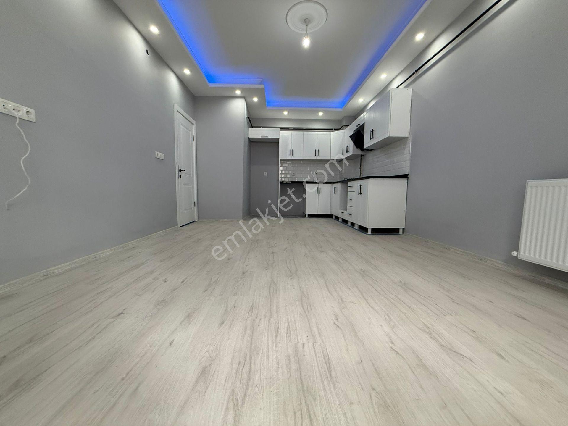 Karasu'da Havuzlu Site İçerisinde Ara Kat 2+1 Eşyasız Kiralık Daire - Görsel 14
