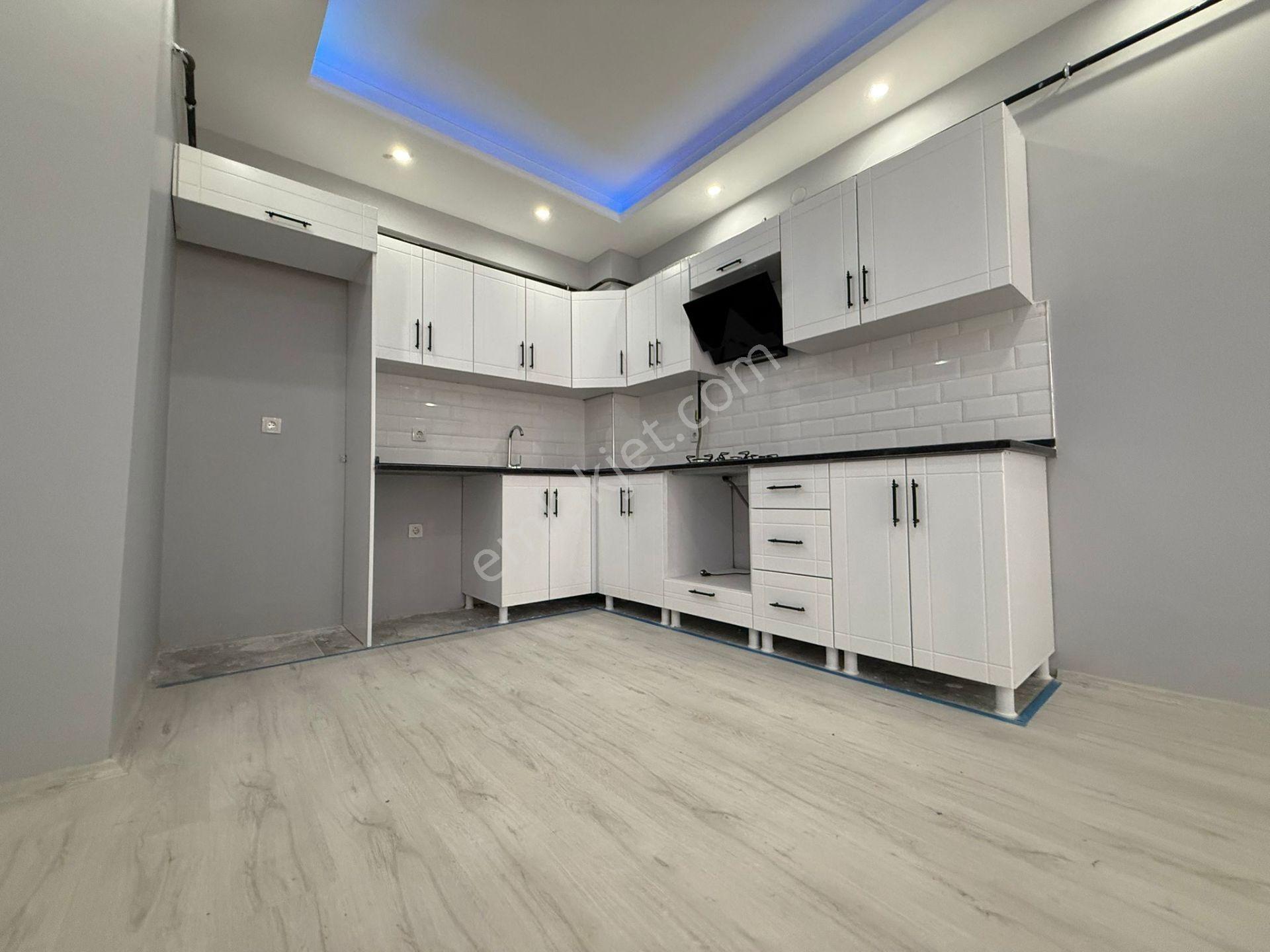 Karasu'da Havuzlu Site İçerisinde Ara Kat 2+1 Eşyasız Kiralık Daire - Görsel 15