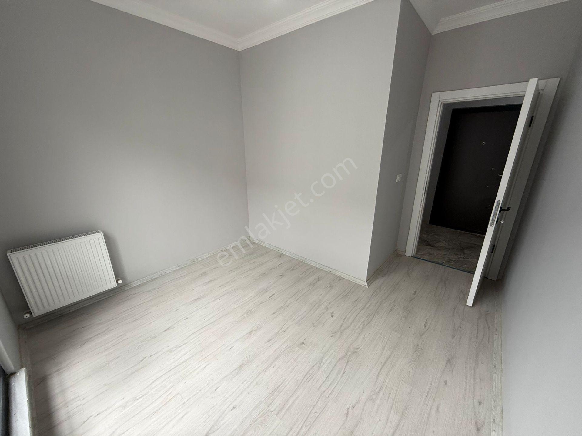 Karasu'da Havuzlu Site İçerisinde Ara Kat 2+1 Eşyasız Kiralık Daire - Görsel 19