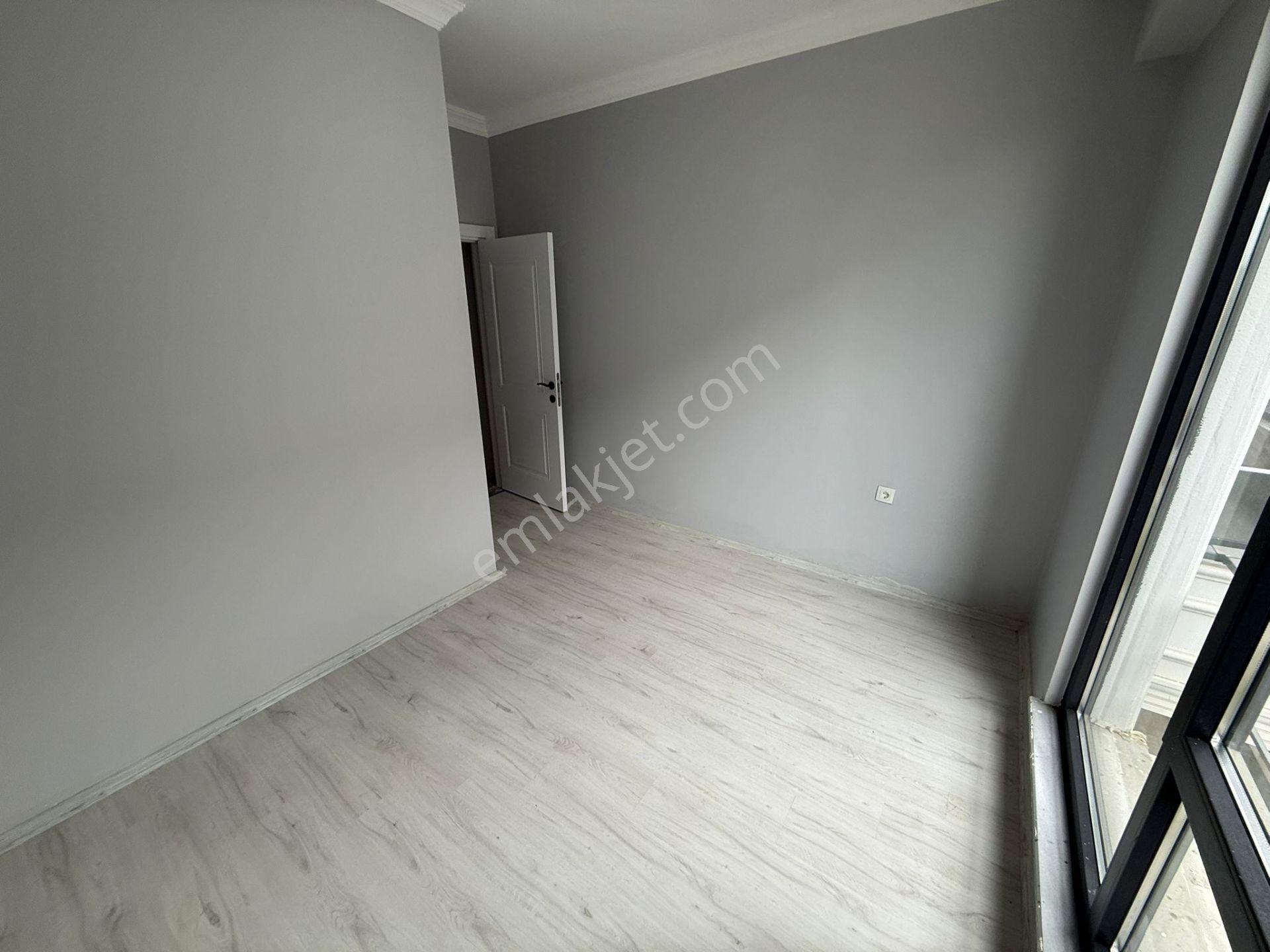 Karasu'da Havuzlu Site İçerisinde Ara Kat 2+1 Eşyasız Kiralık Daire - Görsel 18