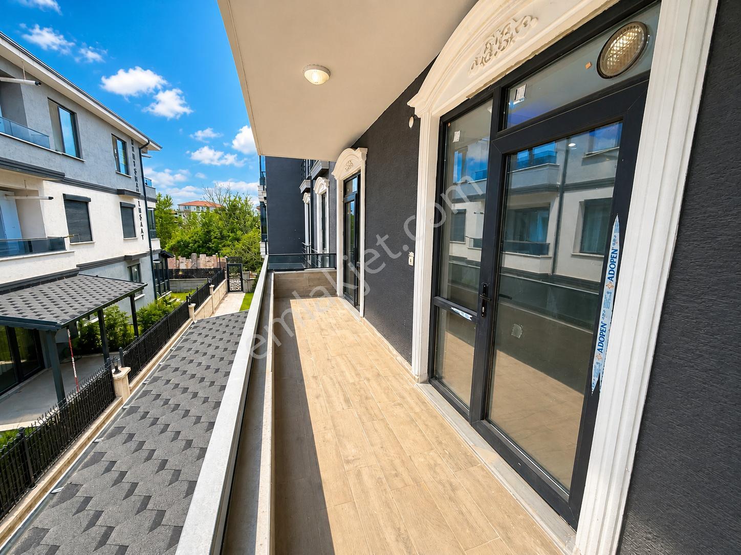 Karasu'da Havuzlu Site İçerisinde Ara Kat 2+1 Eşyasız Kiralık Daire - Görsel 16