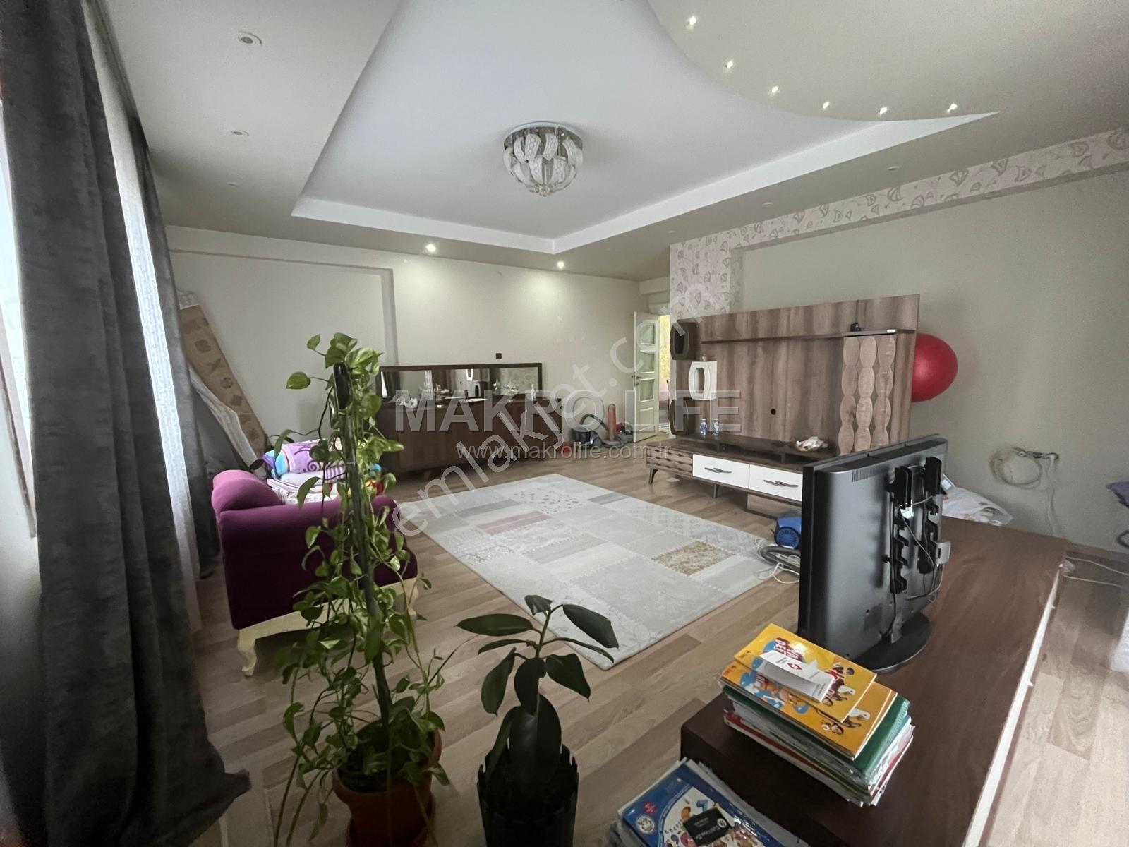 Makro Life Gayrimenkul Den Lunapark Karşısı 3+1 Satılık Daire - Görsel 2